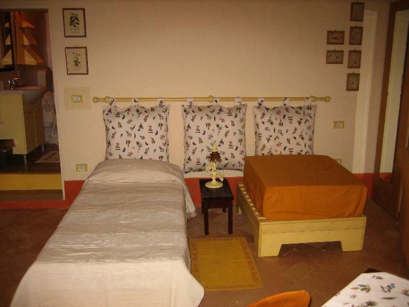 كاغلي Bed & Breakfast Del Teatro المظهر الخارجي الصورة
